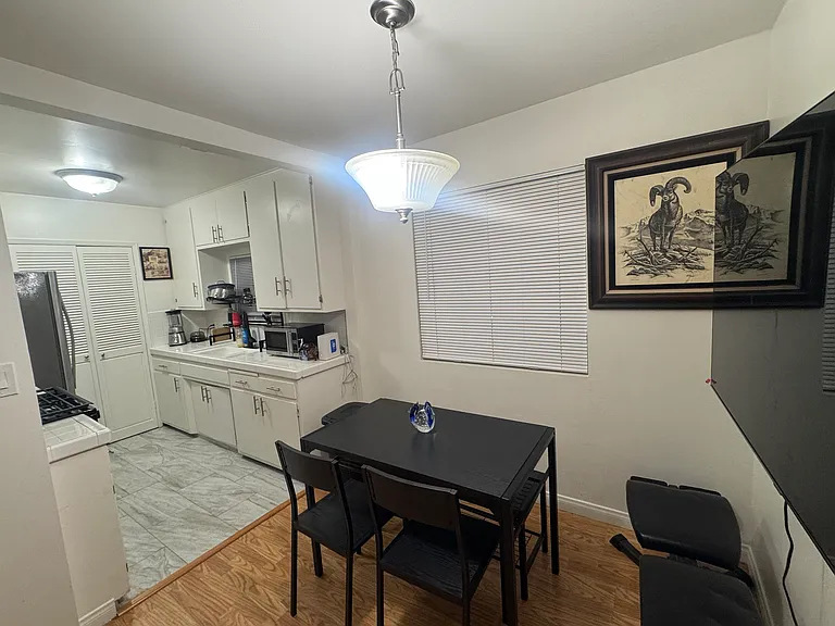 1246 W 23rd St — Photo 5
