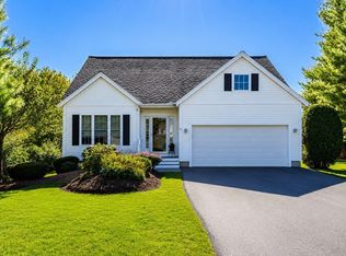 37 Augusta Way UNIT 37, North Chelmsford, MA 01863