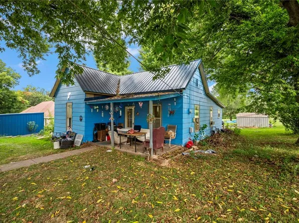 714 W 6th St, Carrollton, MO 64633