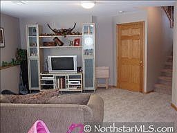 4th image of 613 20th Ave N