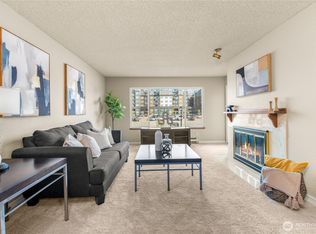 1175 Harrington Pl NE APT 205, Renton, WA 98056