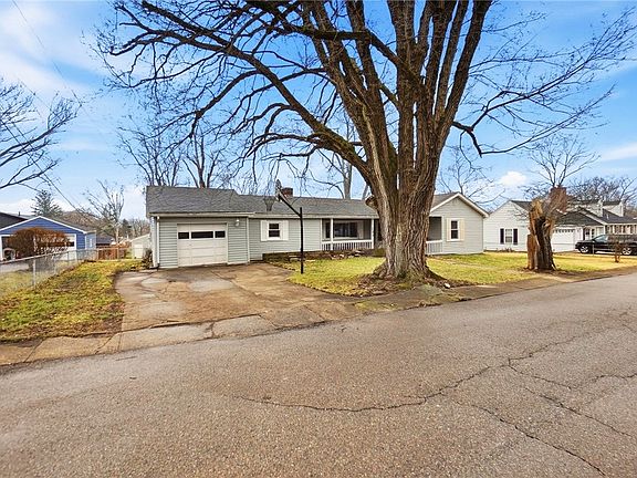 2nd image of 1300 Edwards Dr