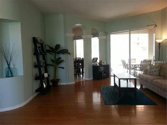 2nd image of 26640 Lawrence Ave