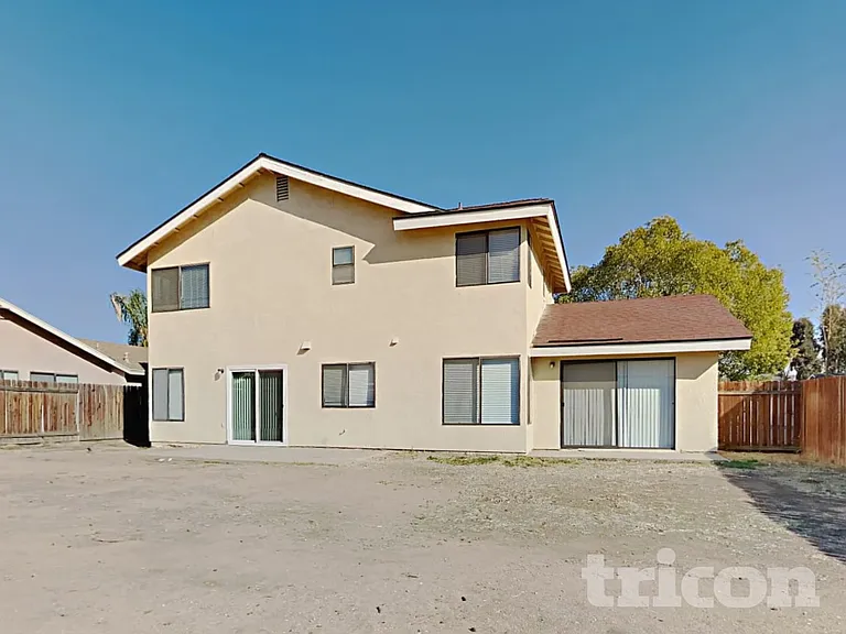 15473 Casa Grande St — Photo 15