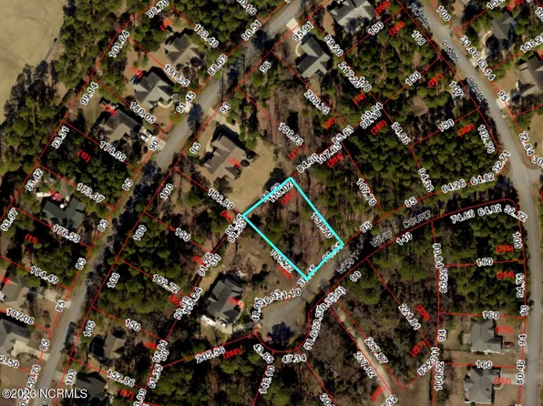 906 W Wind Court, New Bern, NC 28560