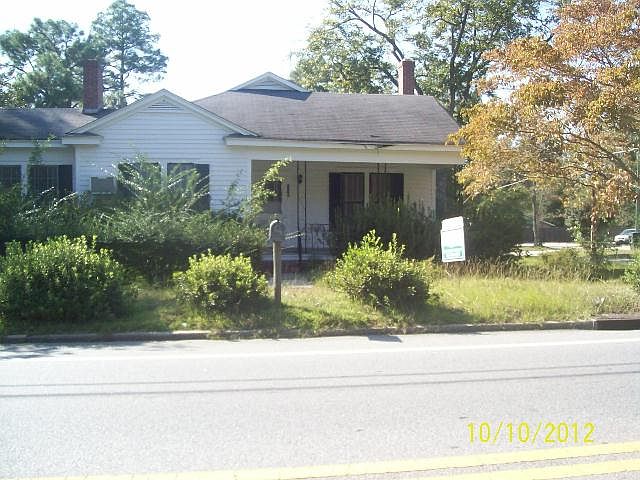 1st image of 115 N College St