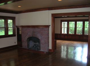 5618 Wyandotte St, Kansas City, MO 64113