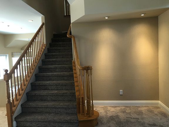 3rd image of 4896 Mascagni St