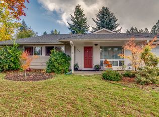 18512 NE Everett St, Portland, OR 97230