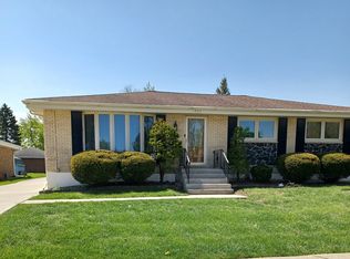 1527 W Amelia Ln, Addison, IL 60101