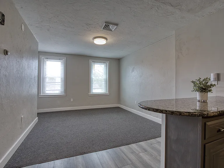 732 Beech St #3 — Photo 3