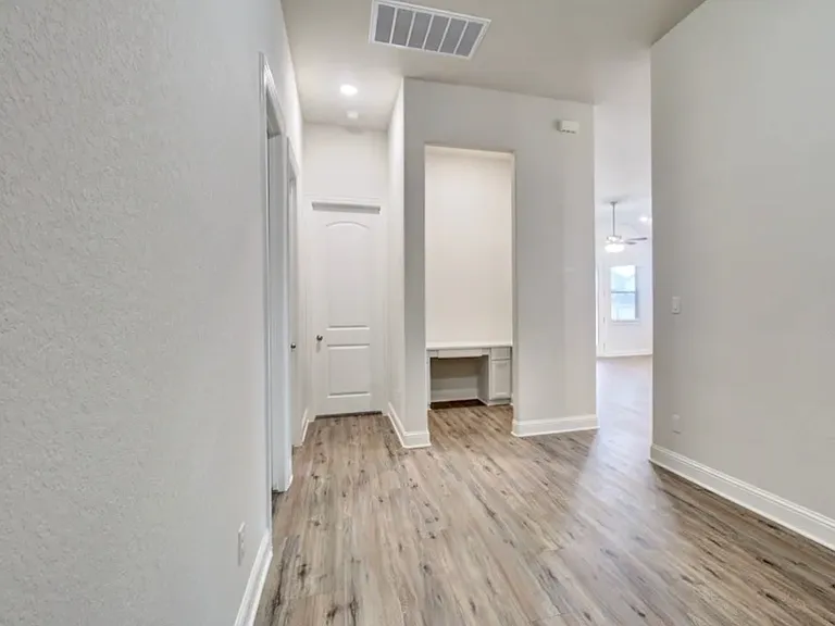 737 Groudsel Ave — Photo 14