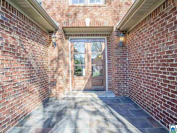 2nd image of 676 Lake Crest Dr