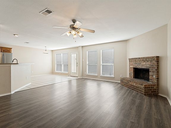 4th image of 2030 Gleaner Dr