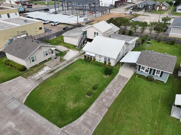 315-317 317 1/2 15th St, Lake Charles, LA 70601