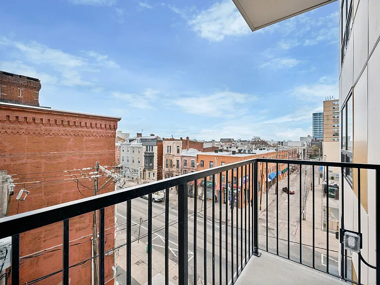 The Lyle on Broad — Photo 270