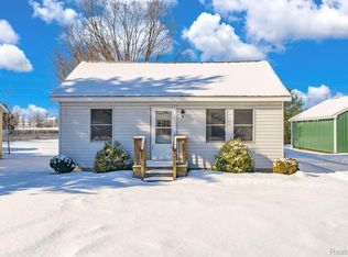 5412 Sandusky Rd, Peck, MI 48466