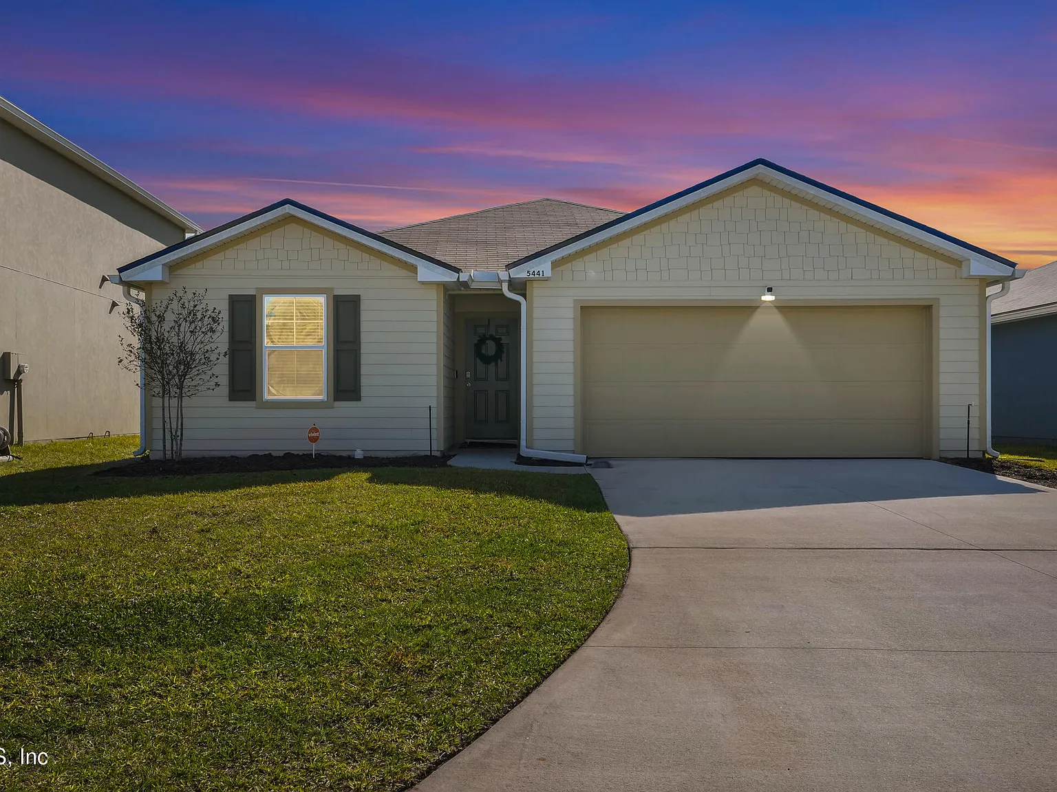 4 bed, 2.0 bath, 1490 sqft, $2,125 — Photo 1