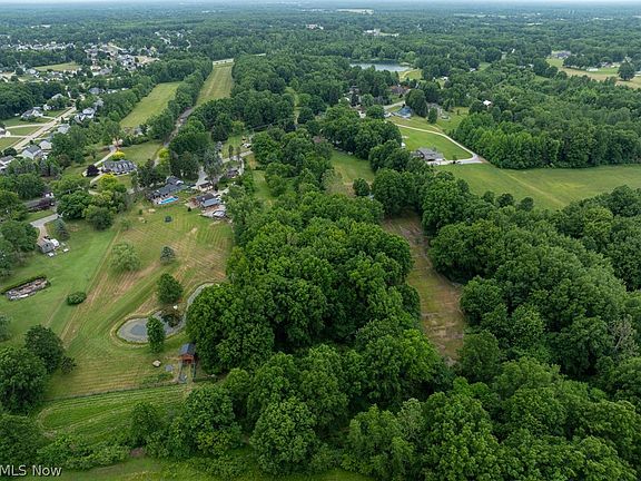 2nd image of 35176 Chestnut Ridge Rd