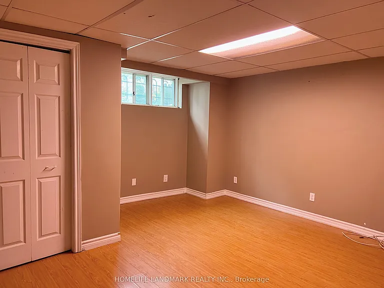 8 Lesskim Ct #BASEMENT — Photo 3
