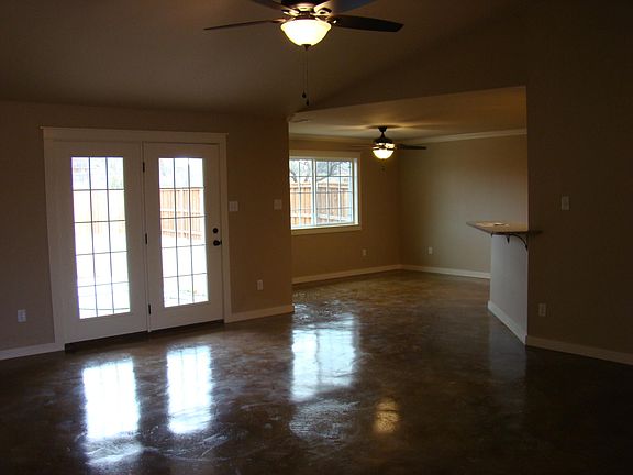 3rd image of 5909 Southampton Pl