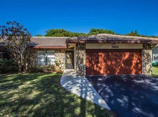 1922 NW 93rd Ter, Coral Springs, FL 33071