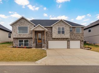 2959 W Teton Drive, Springfield, MO 65810