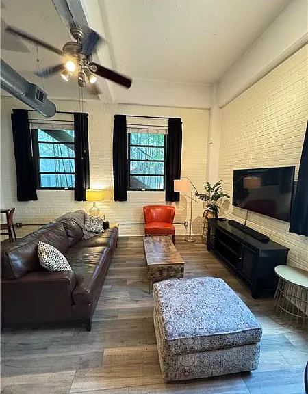 528 Selma St #B — Photo 12