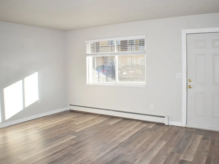 Summit View Apartments — Photo 48