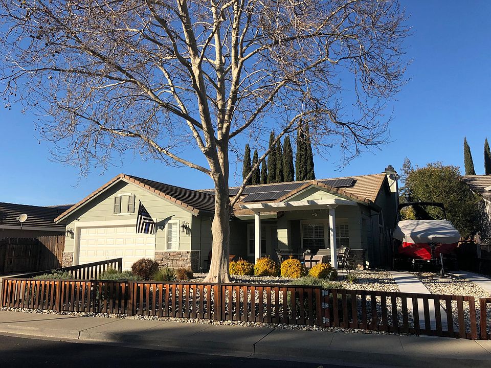1st image of 107 Woodridge Cir