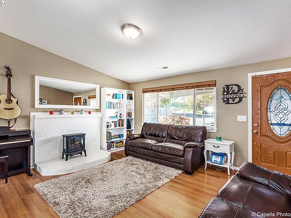 3rd image of 7709 NE 65th Ct