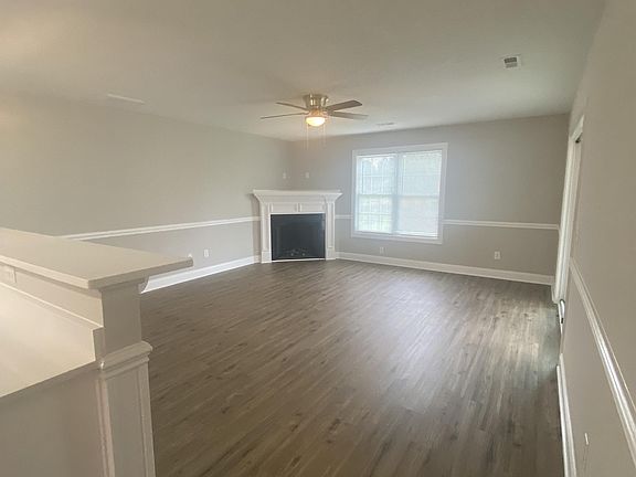 4th image of 2205 Chavis Dr #B-1