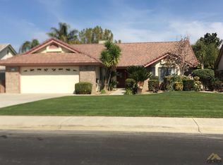 9412 Eagle Oak Rd, Bakersfield, CA 93311