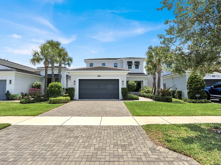 13518 Artisan Cir — Photo 3