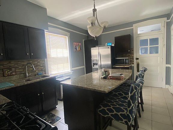 5th image of 2726 N Hamlin Ave #2