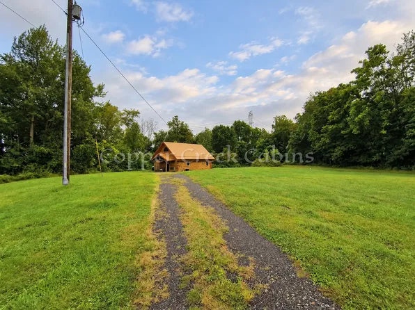 150 Copper Creek Ln, Wellsburg, WV 26070