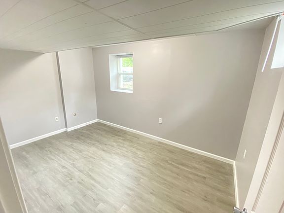 3rd image of 1308 Anthony St #1