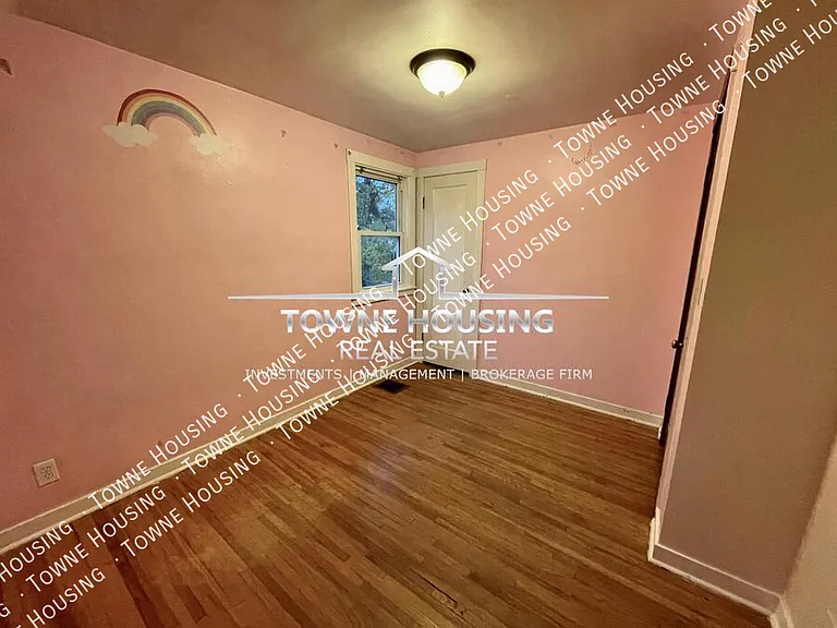 160 Woodward Ave #RIGHT — Photo 11