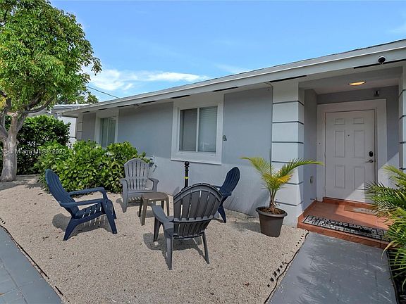 5th image of 415-417 NW 52nd St #0