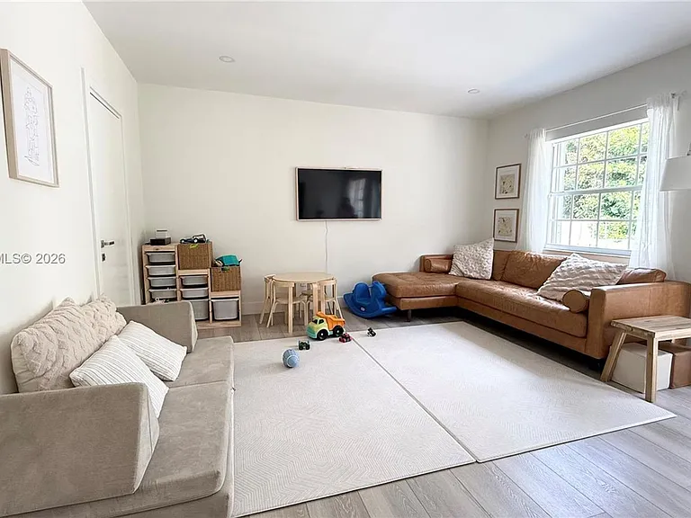 5785 SW 54th Ter #5785 — Photo 9