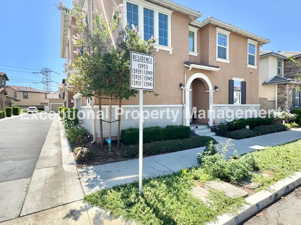 13941 Blossom Way, Corona, CA 92880