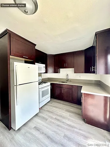 436 Grand Ave #B Photo 1