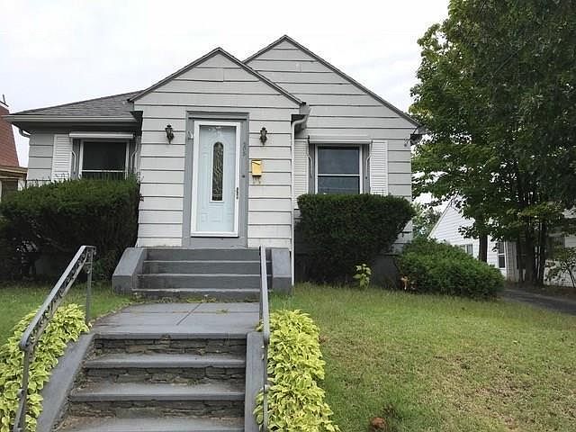 1st image of 205 Auburn St