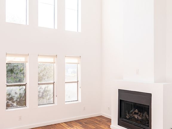 3rd image of 1817 W Silver Lake Dr #1817