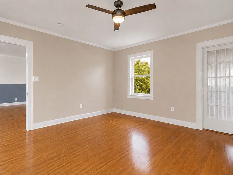 118 Court St #1 — Photo 9