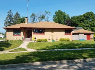 203 Wilcox St, Fort Atkinson, WI 53538