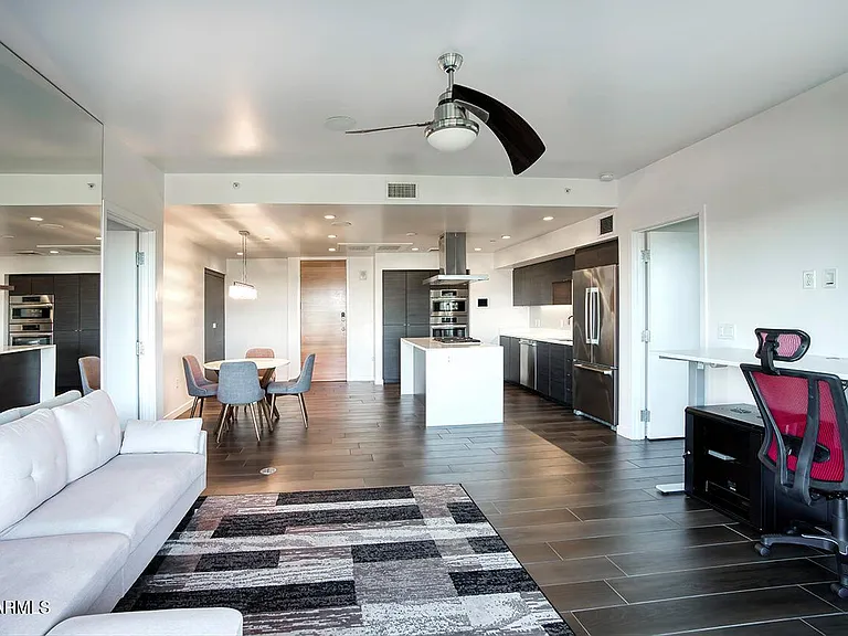 200 W Portland St #820 — Photo 18