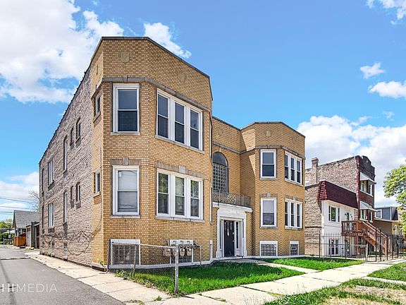 3rd image of 4815 W Drummond Pl #2E