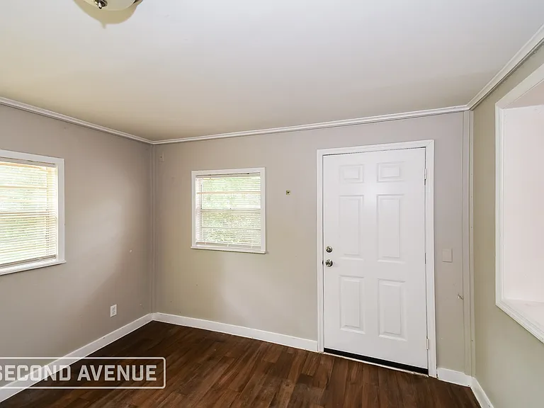 1544 Breton Rd — Photo 8