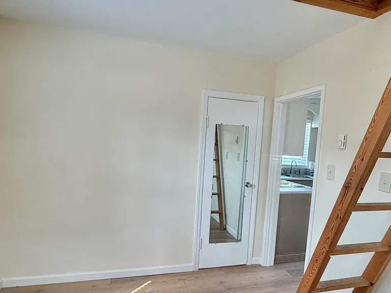 33 Wooley St #B — Photo 11